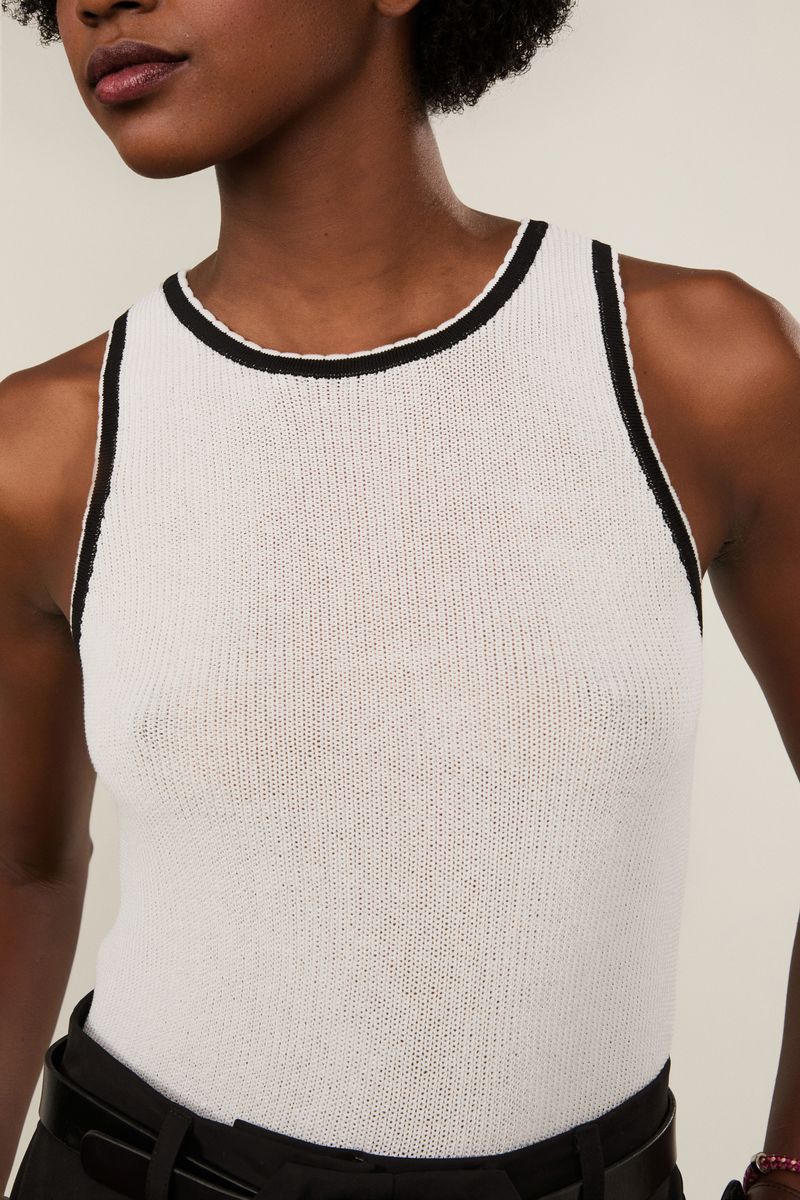 52136156_0003_4-BLUSA-DE-TRICOT-DETALHE-BICOLOR