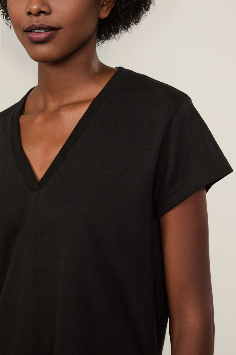52136173_0005_4-BLUSA-DE-MALHA-BASICA-DECOTE-V