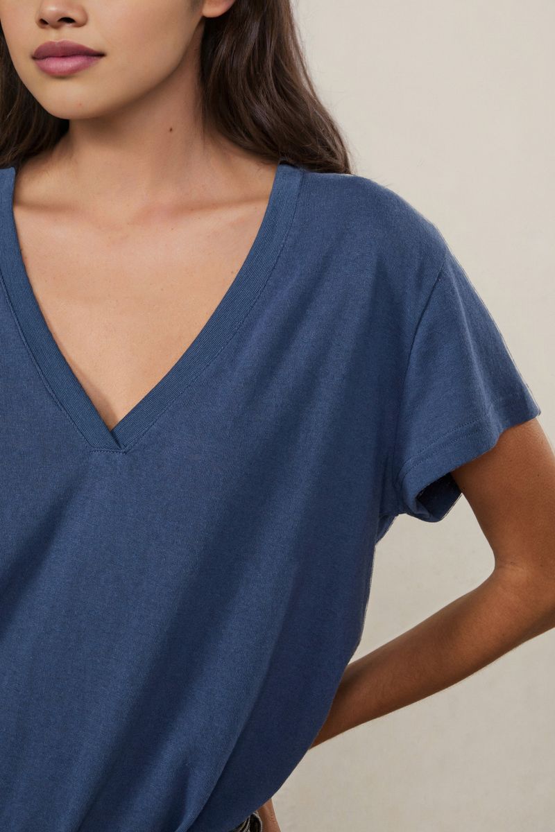 52136173_07480_4-BLUSA-DE-MALHA-BASICA-DECOTE-V