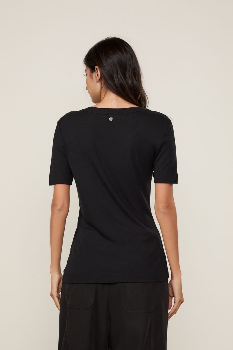 52136235_0005_3-BLUSA-MC-RIBANA-BOTOES-FRONTAIS