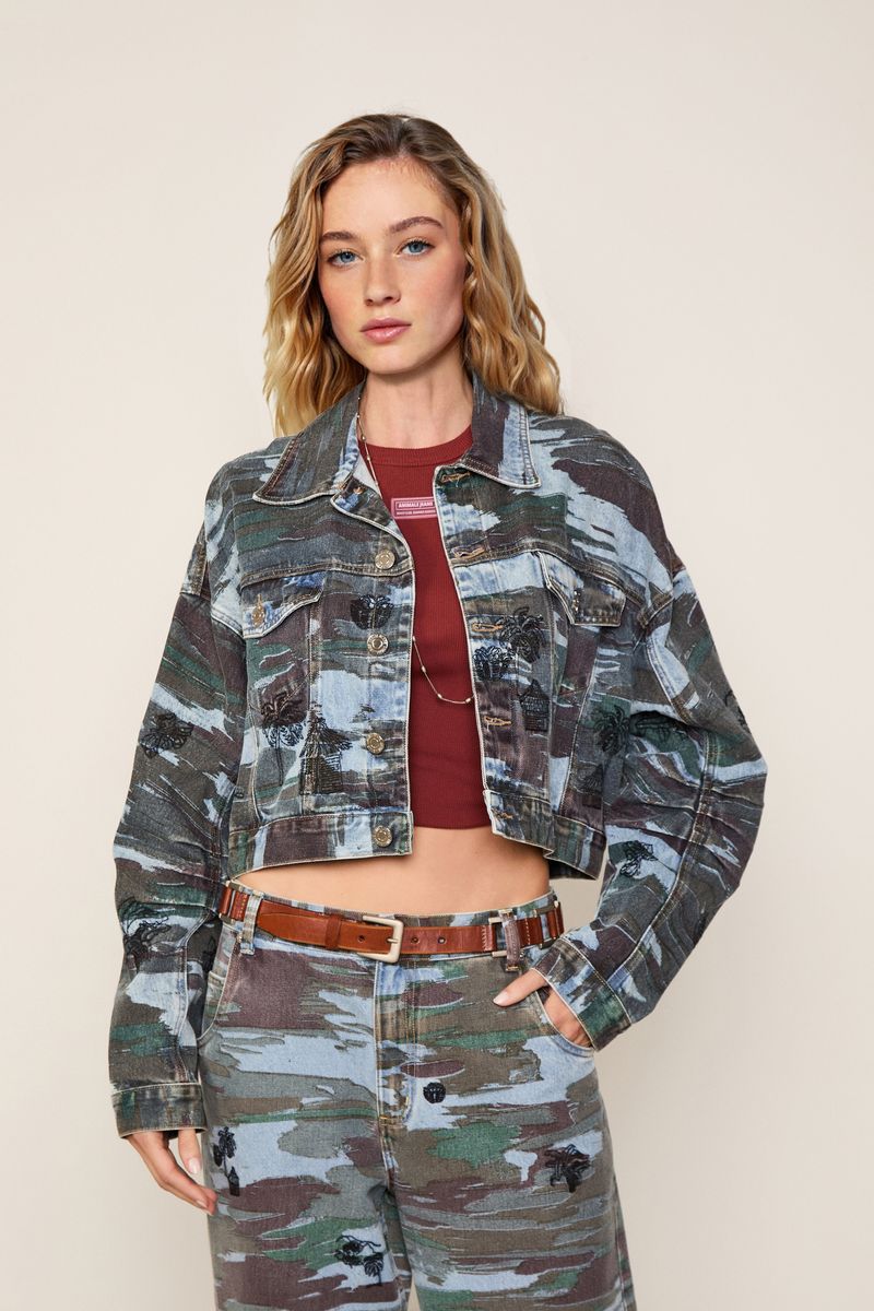 03011828_0105_1-JAQUETA-JEANS-CROPPED-CAMUFLADO-BORDADO