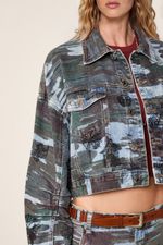 03011828_0105_4-JAQUETA-JEANS-CROPPED-CAMUFLADO-BORDADO
