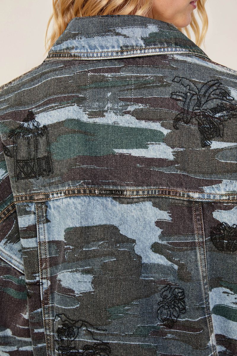 03011828_0105_5-JAQUETA-JEANS-CROPPED-CAMUFLADO-BORDADO