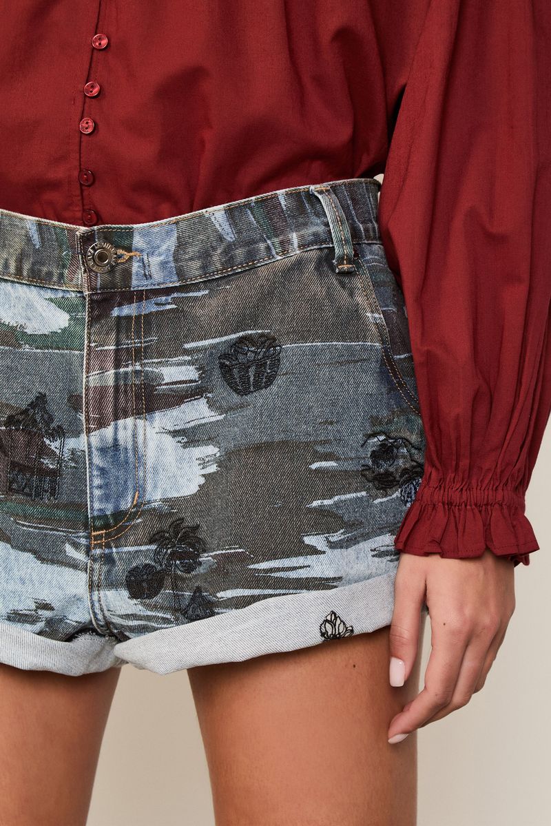 25054421_0105_4-SHORT-JEANS-OVERBOY-CAMUFLADO-BORDADO